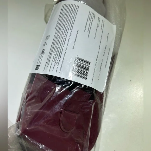 Gucci Beauty Burgundy Cosmetic Bag - Picture 7 of 8